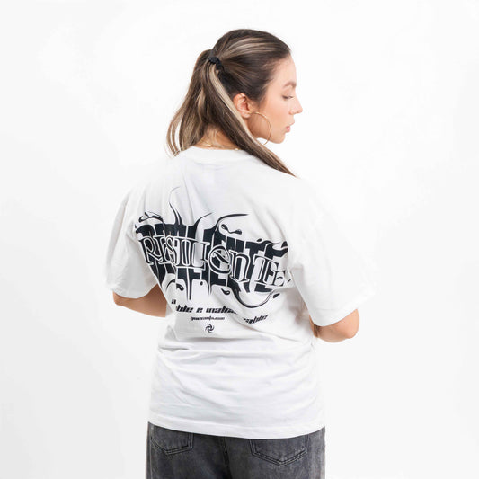 camiseta  RESILIENTE