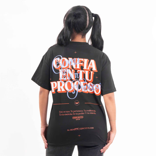 camiseta  CONFIA RESILIENTE