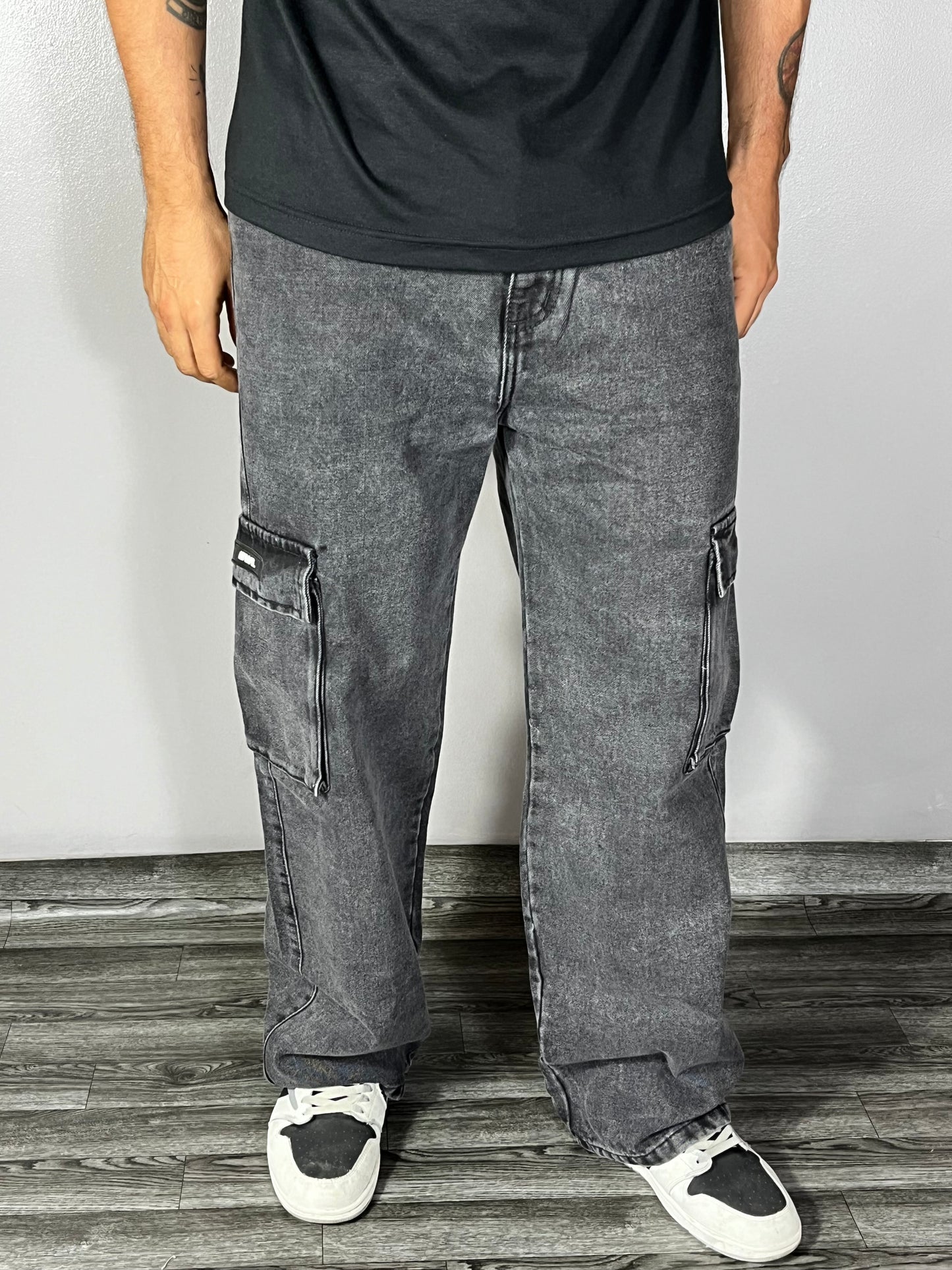 PANTALON CARGO GRIS HUMO
