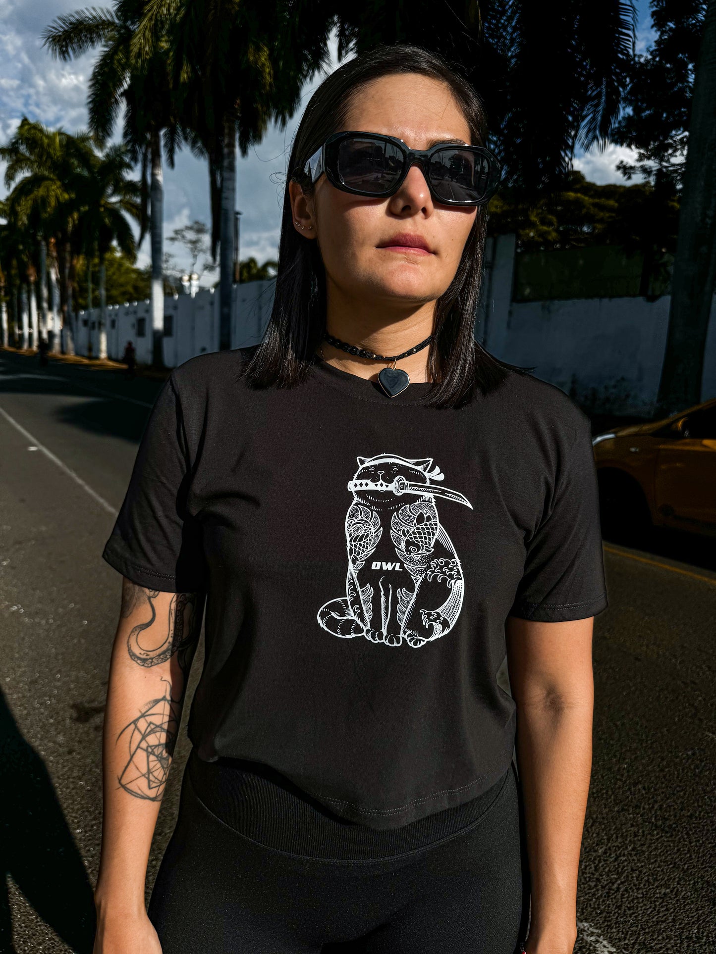 BLUSA CROP TOP GATO YAKUZA