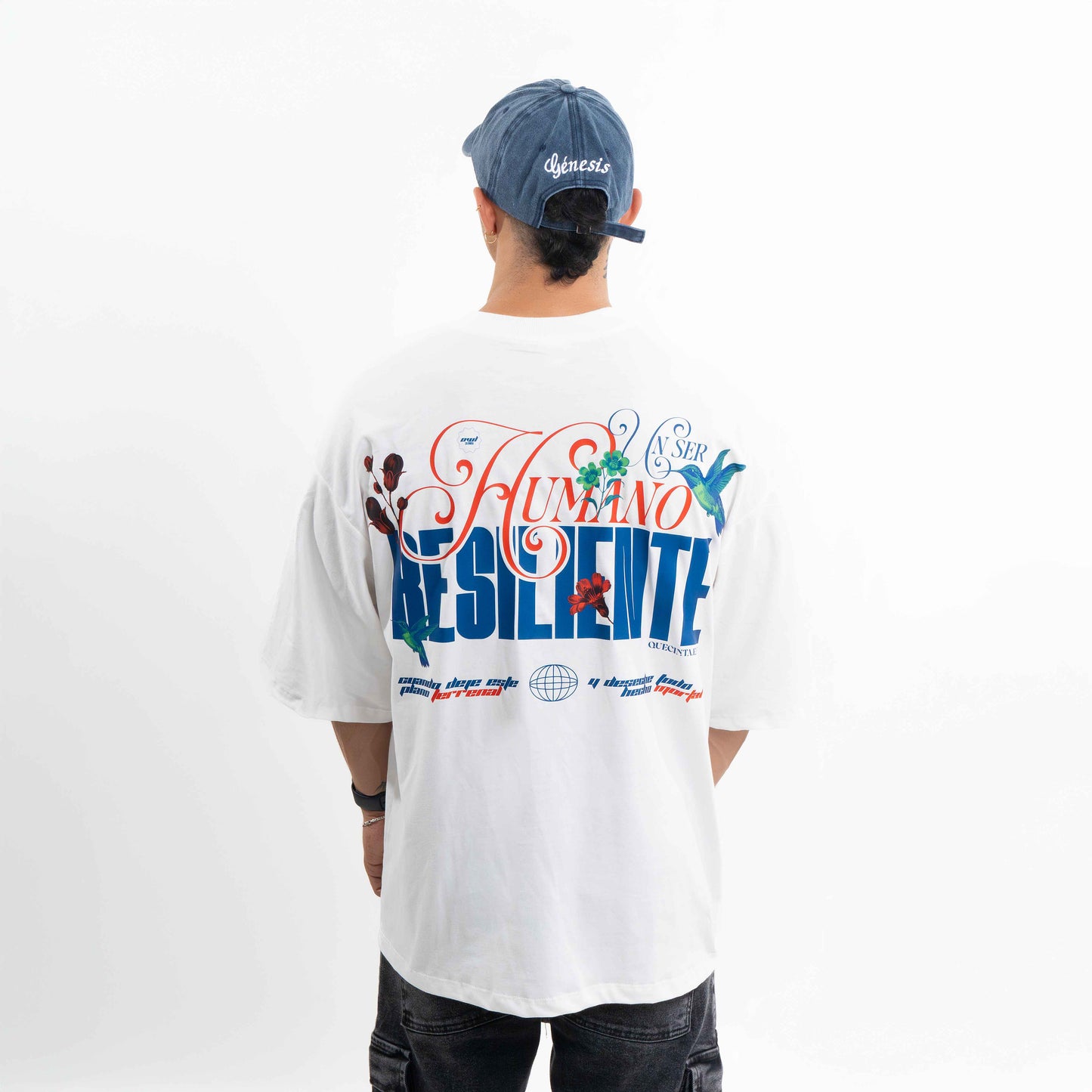 camiseta  UN HUMANO   RESILIENTE
