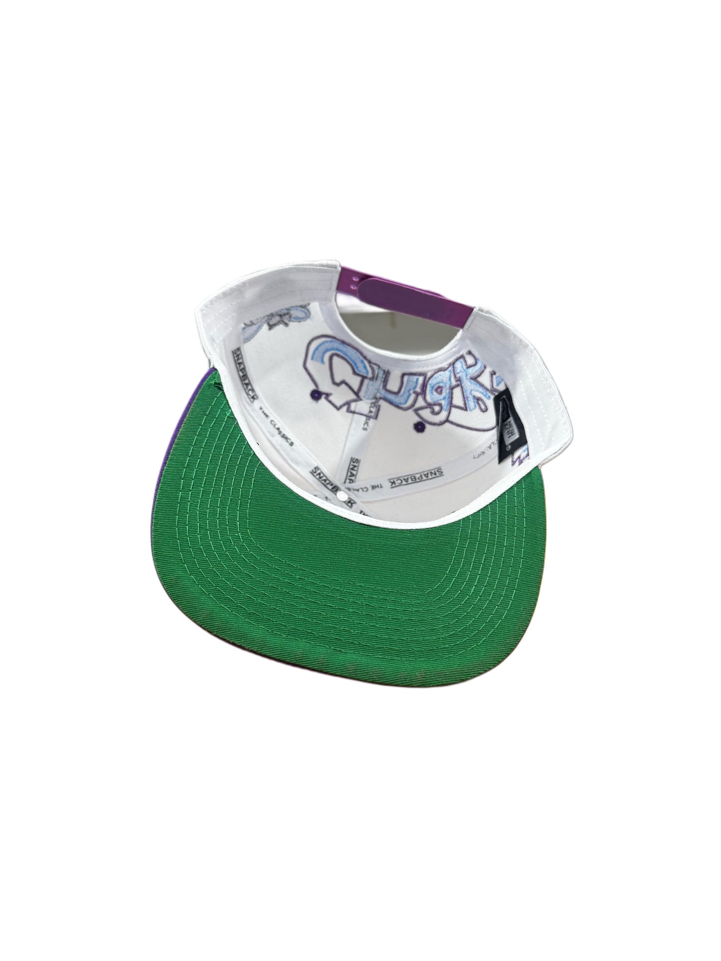 Gorra graffo de los HORNETS