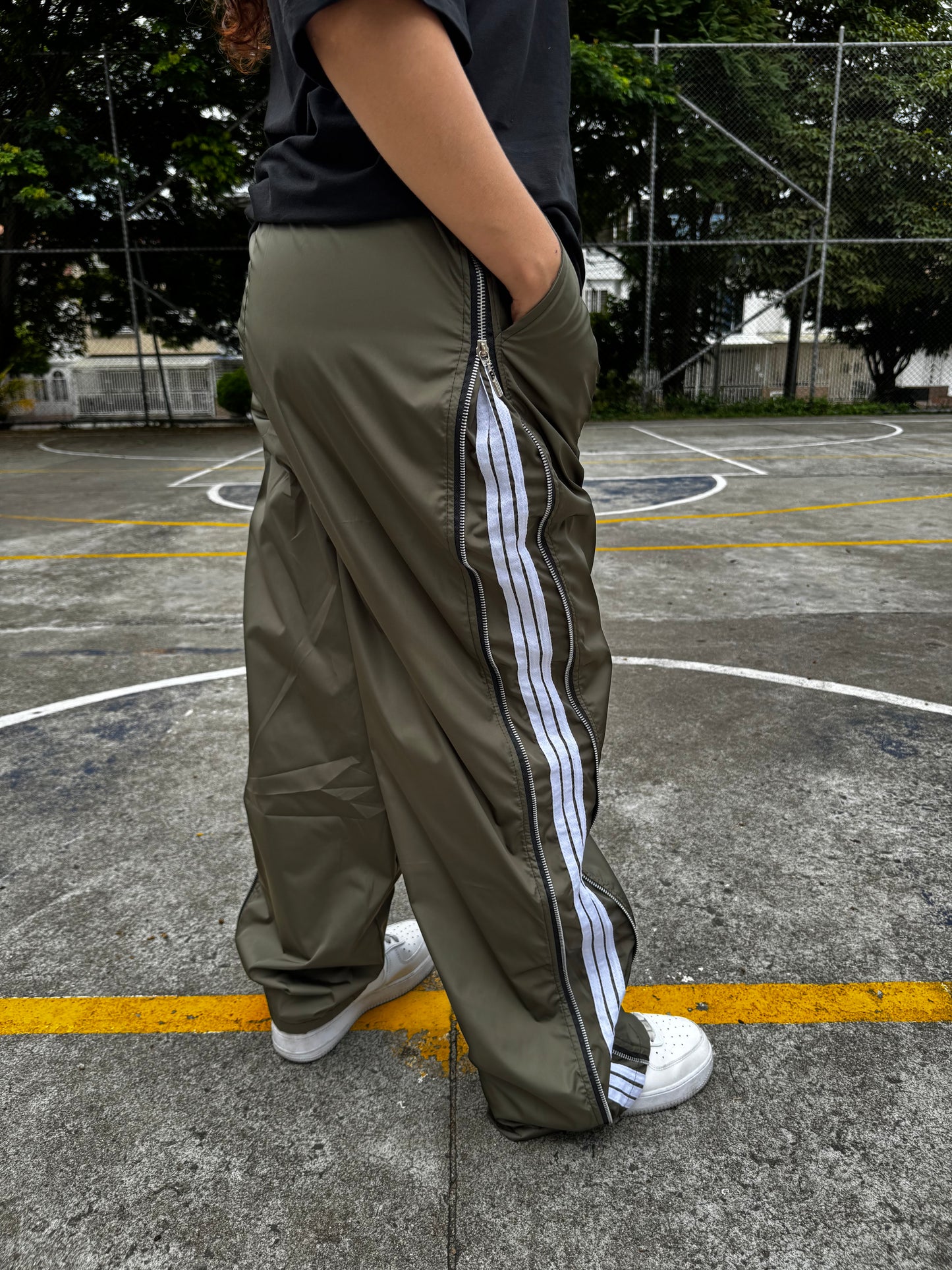 PARACHUTE CHANEL DAMA VERDE