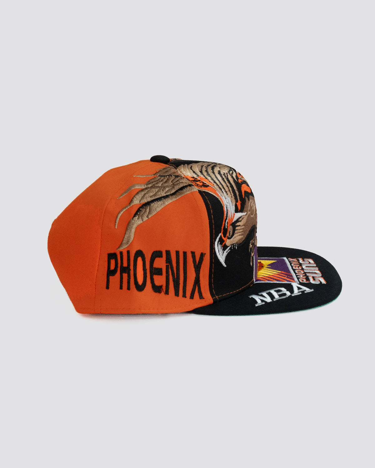 Gorra HALCON DE LOS PHOENIX SUNS lado