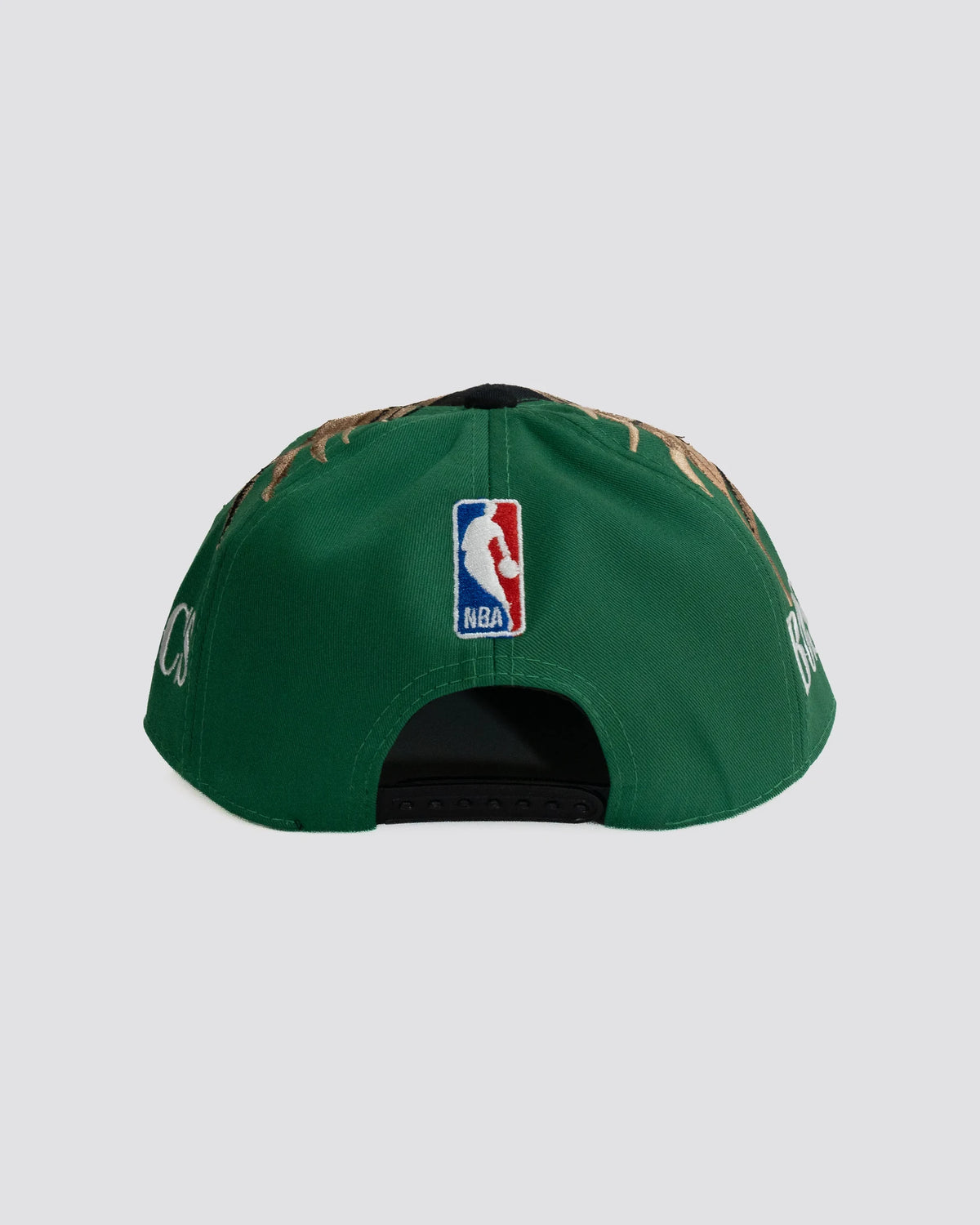 Gorra HALCON DE LOS BOSTON CELTICS trasera