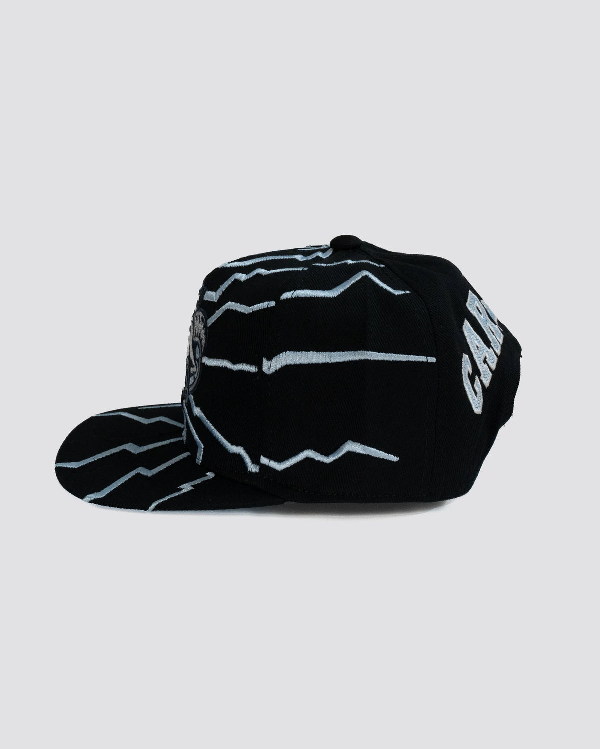Gorra DESTELLO NORT CAROLINE NEGRA lado derecho