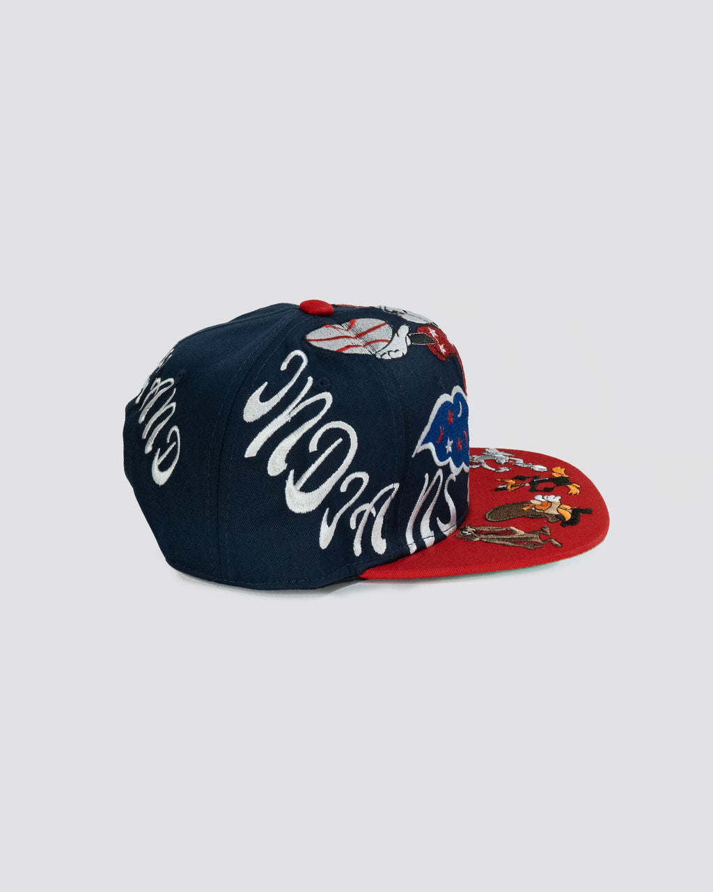 Gorra looney tunes INDIOS DE CLEVELAND lado