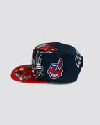 Gorra looney tunes INDIOS DE CLEVELAND lado derecho