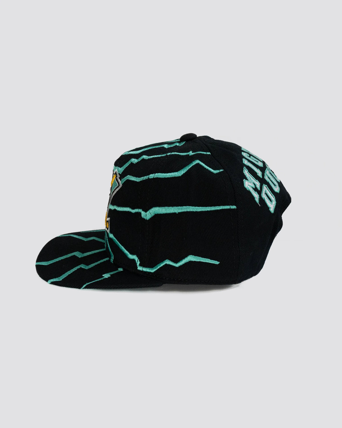 Gorra DESTELLO MIGHTY DUCKS lado derecho