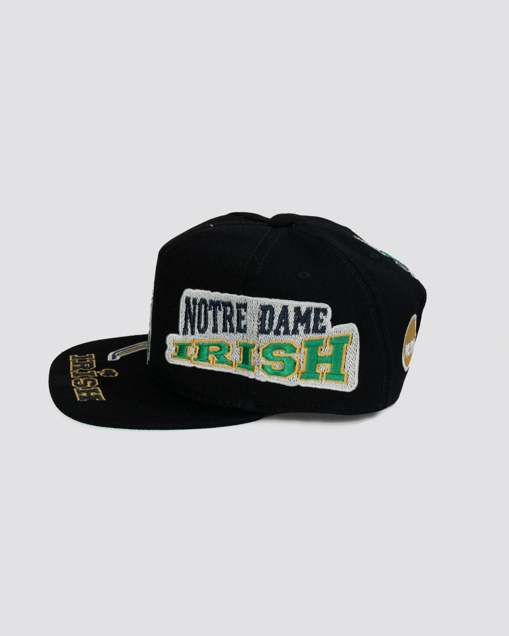 Gorra NOTRE DAME NEGRA lado derecho