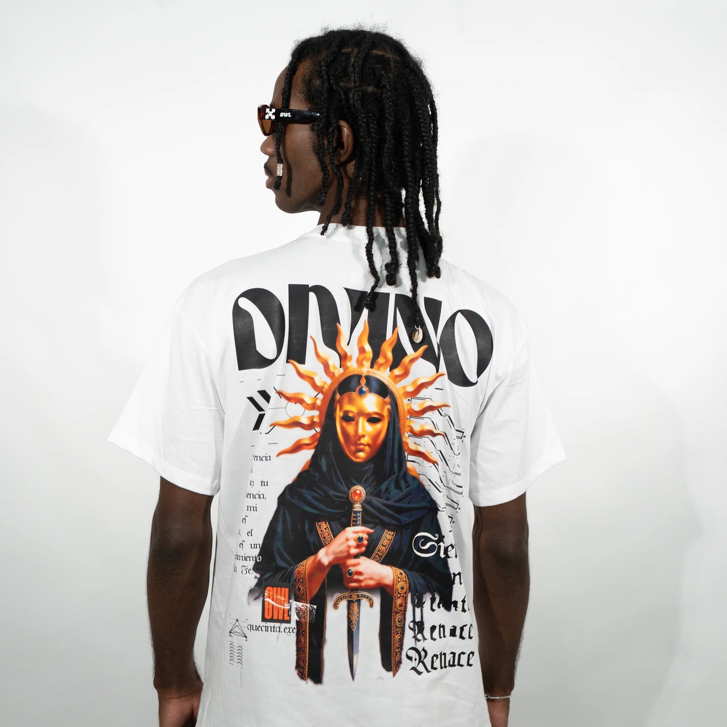 Camiseta  DIVINO