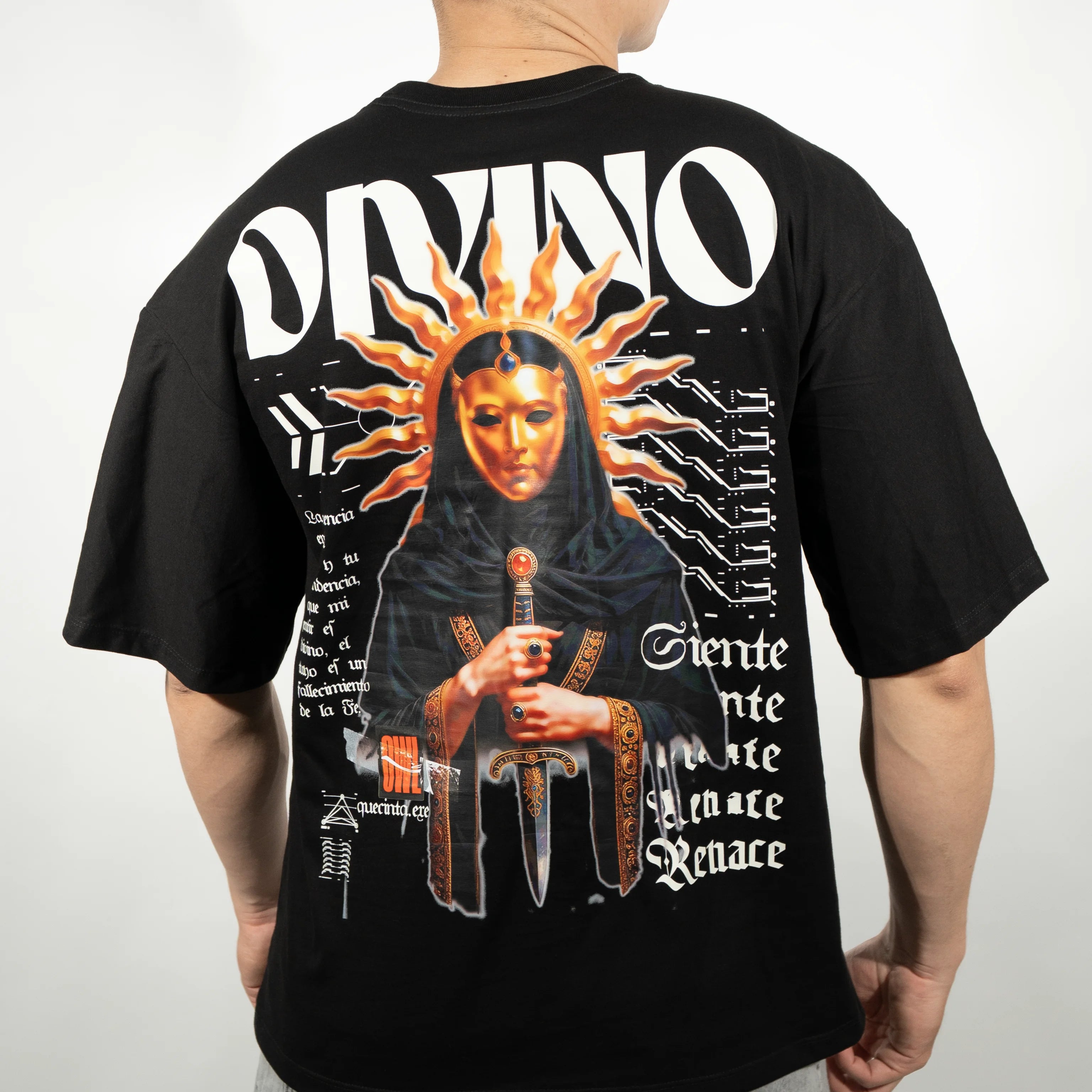 Camiseta  DIVINO