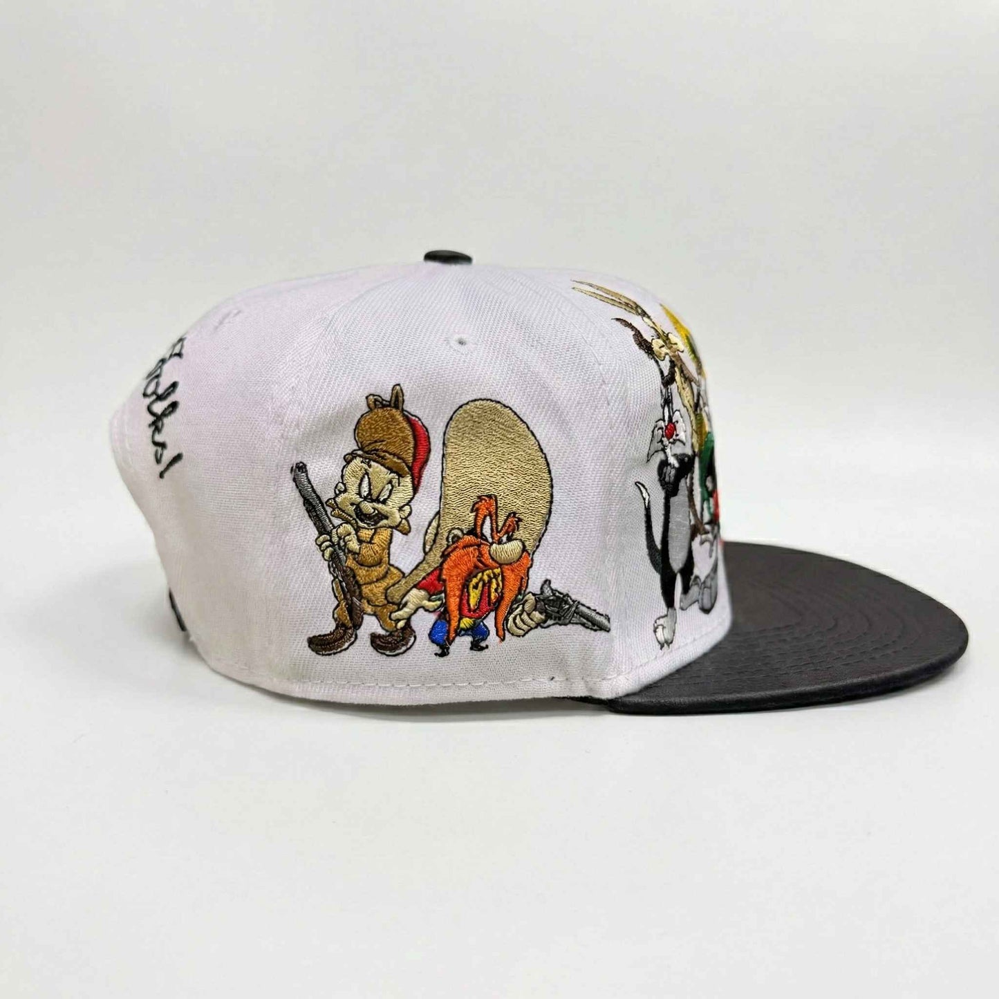 Gorra looney tunes  11 muñecos