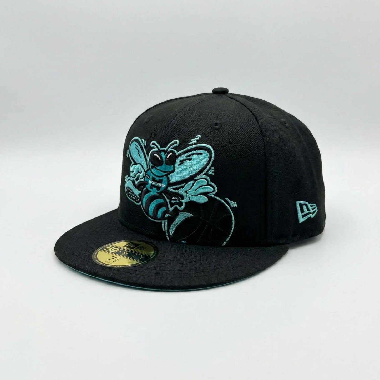 GORRA  HORNETS   CERRADA