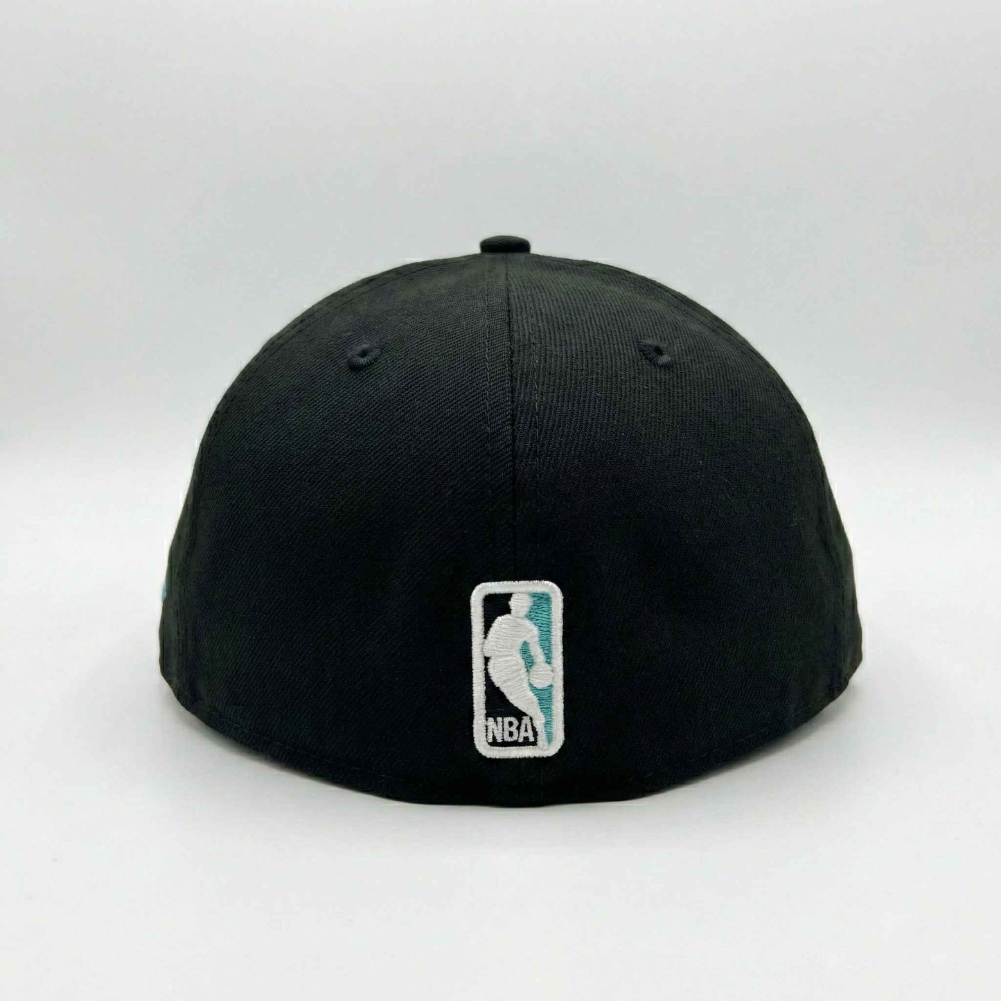 GORRA  HORNETS   CERRADA