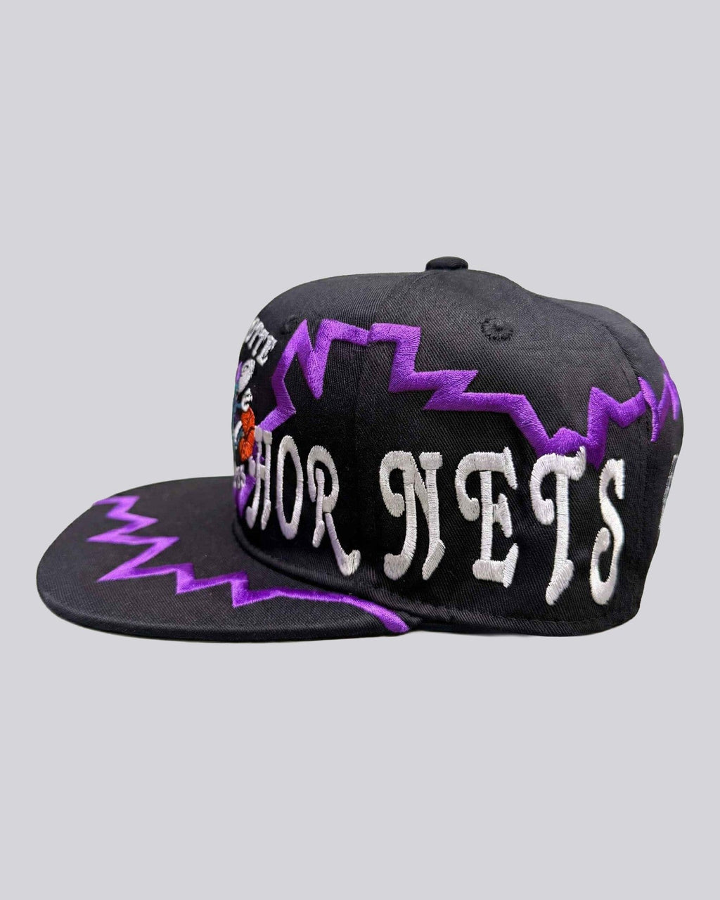 Gorra TRUENO HORNETS