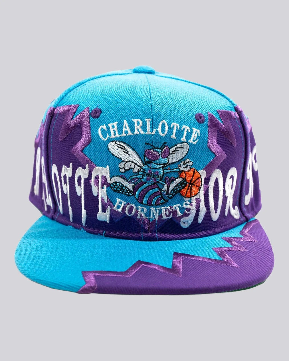 Gorra TRUENO HORNETS
