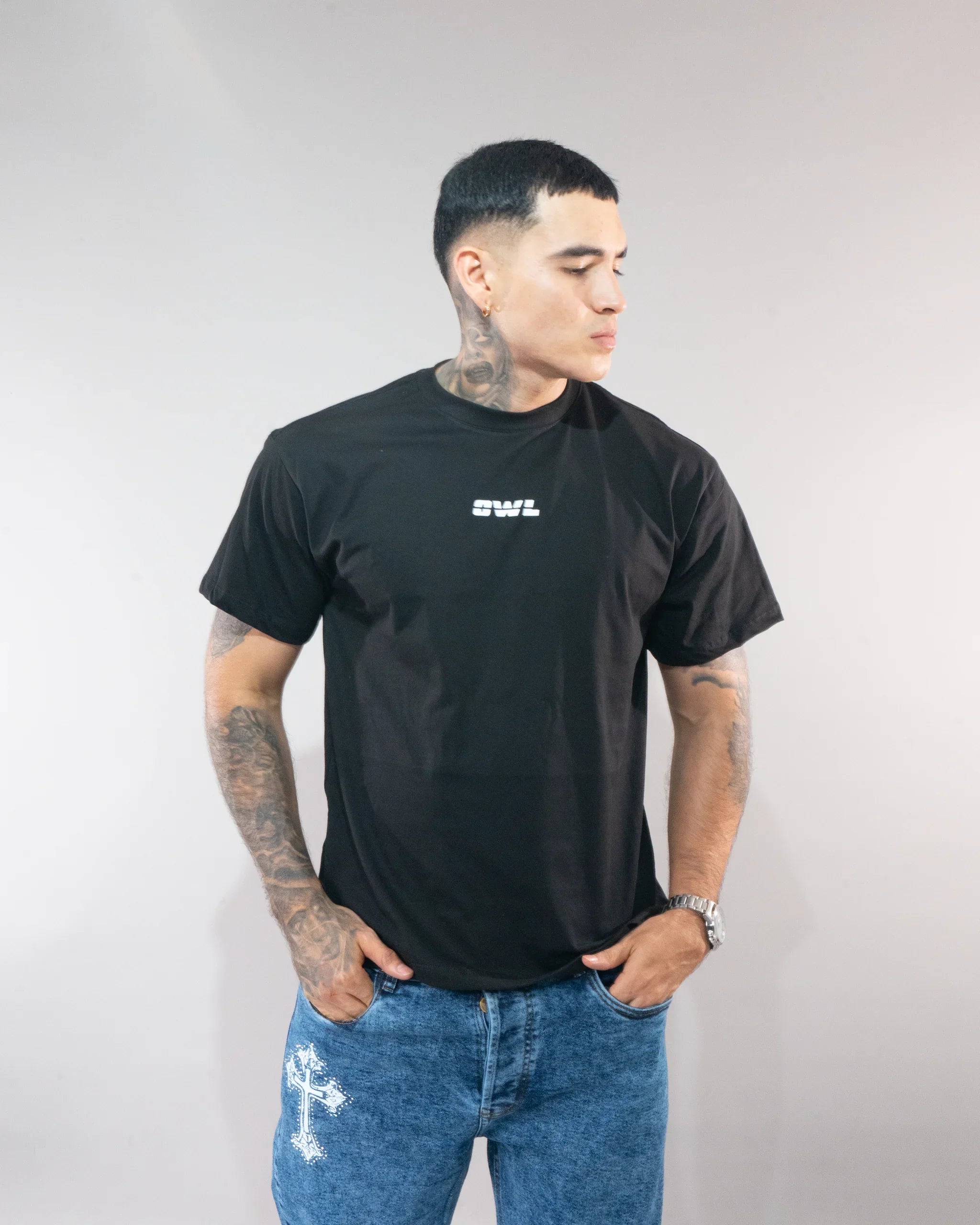 CAMISETA OWL ESSENTIAL NEGRO - horma clasica