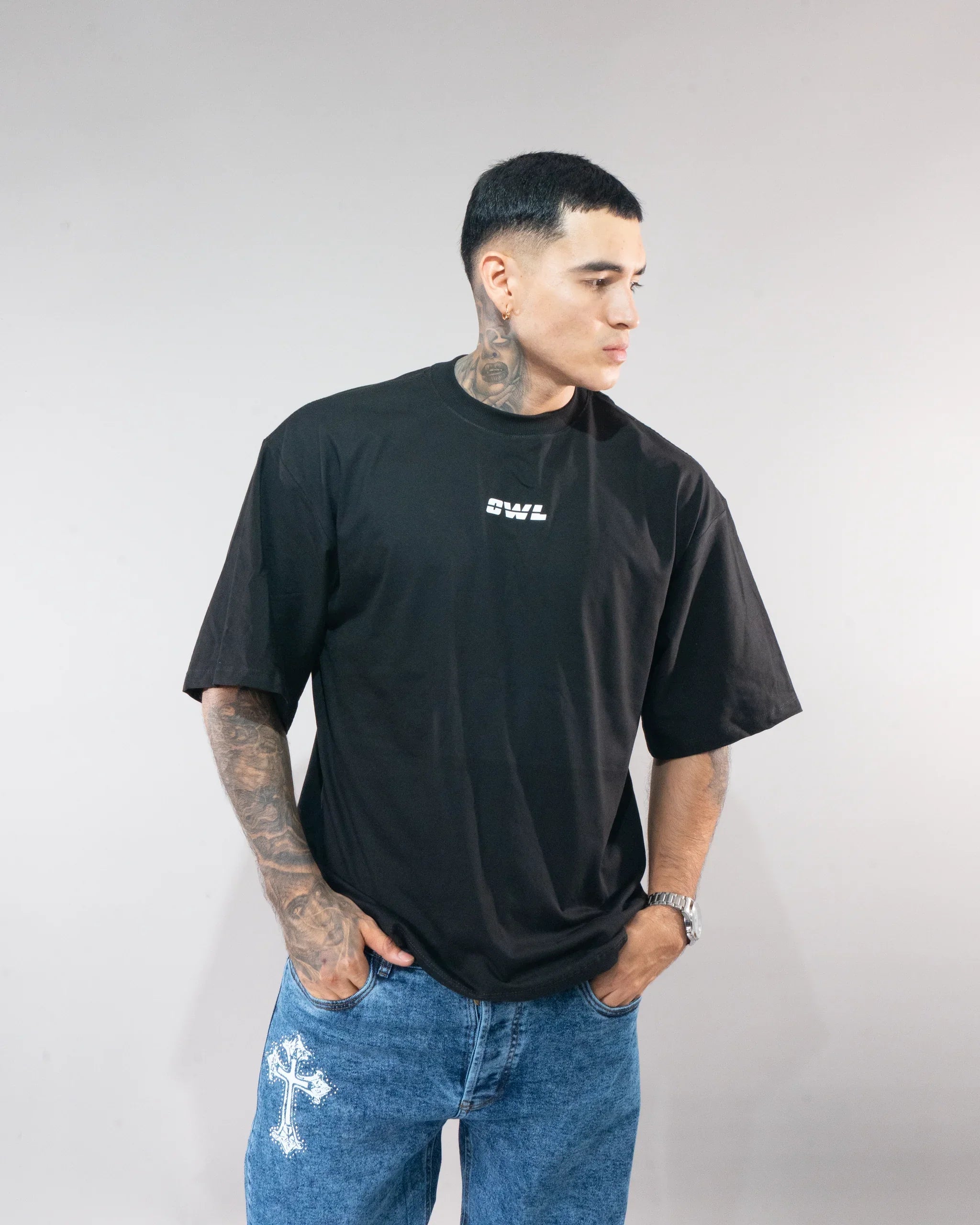 CAMISETA OWL ESSENTIAL NEGRO - horma oversize